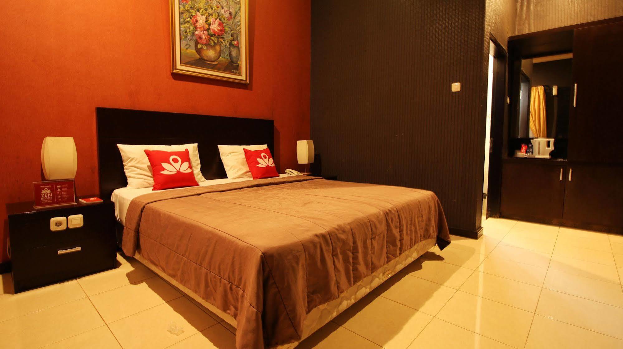 Zen Rooms Grand Hotel Lembang Extérieur photo
